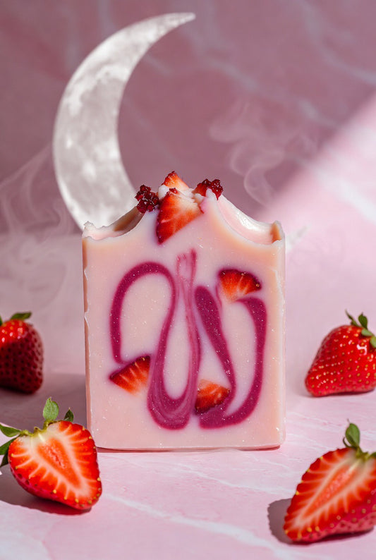 Strawberry Cheesecake (Moisturizing Bar Soap)